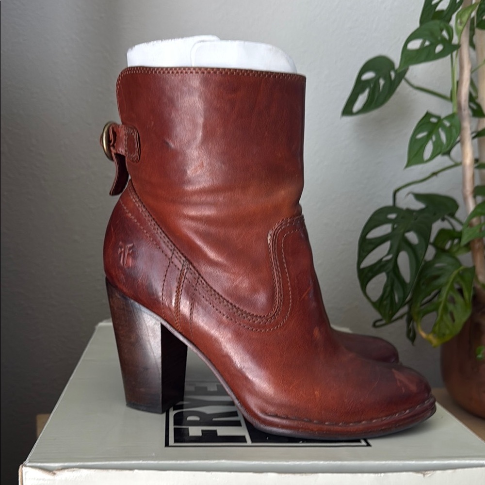 Frye Women's Cognac Leather Heeled Boots